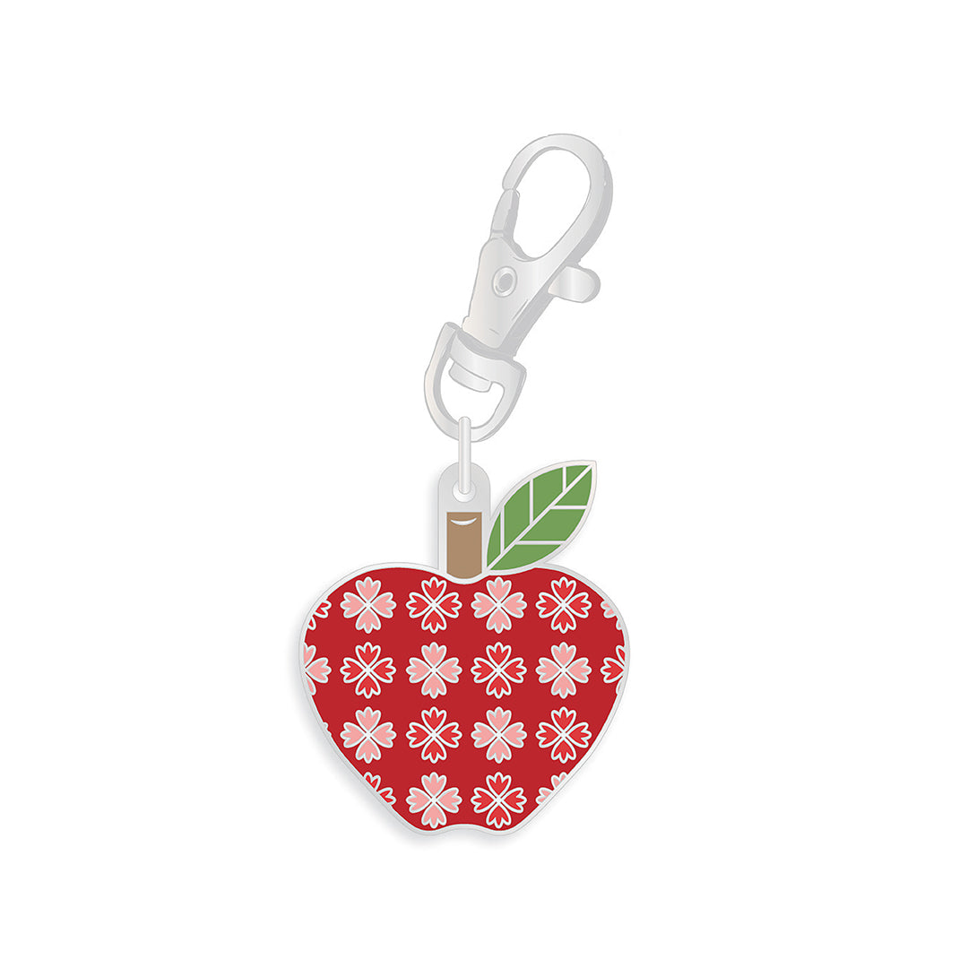 🍎 Apple Happy Charm™ by Lori Holt of Bee in My Bonnet – Riley Blake Designs ST-34993