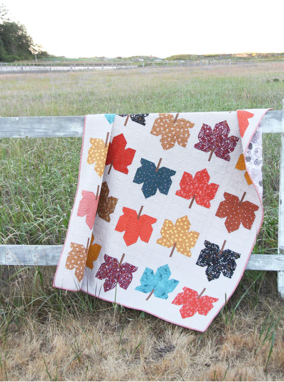 🍂 Falling Leaves Quilt Pattern – by Cluck Cluck Sew